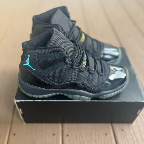 Air Jordan 11 Retro Gamma Blue (GS) - 5.5 Youth or Woman 7. - Picture 9 of 14